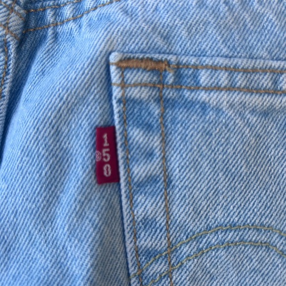 Levi's 501 150th Anniversary Edition Light Wash Distressed Denim Jeans W27 L30 - Picture 6 of 10